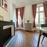 Le Varsovie ※ 4 Balcons Apartament *