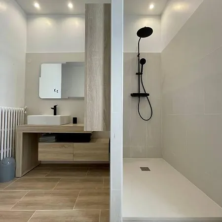 Le Varsovie ※ 4 Balcons Carcassonne