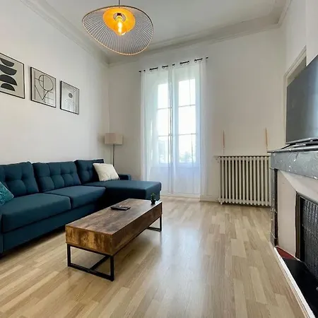 Le Varsovie ※ 4 Balcons Apartamento Carcasona