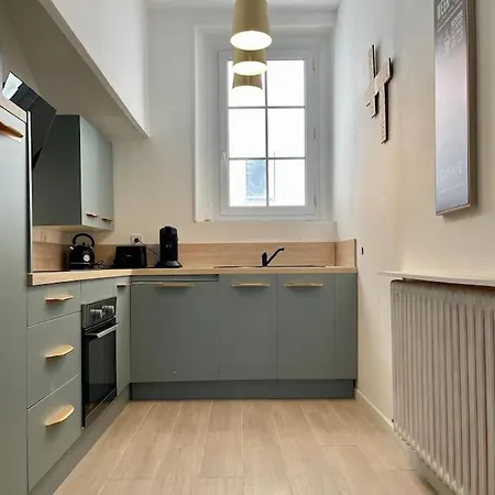 Le Varsovie ※ 4 Balcons Carcassonne