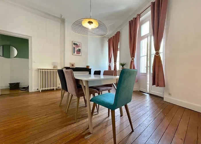 Le Varsovie ※ 4 Balcons Apartamento Carcassonne